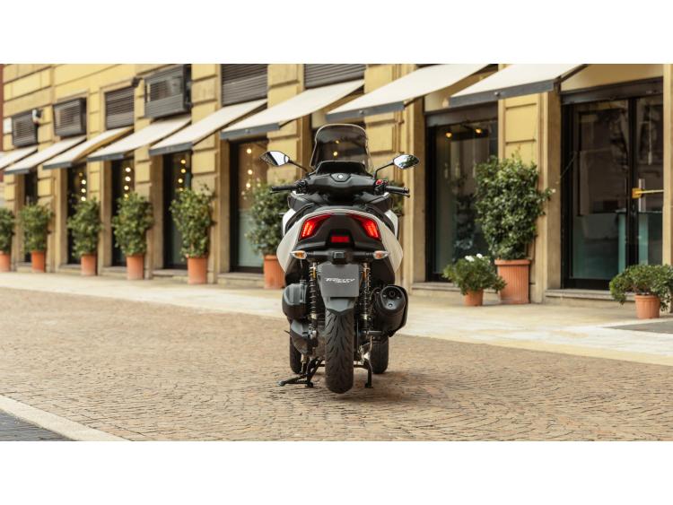 YAMAHA TRICITY 300