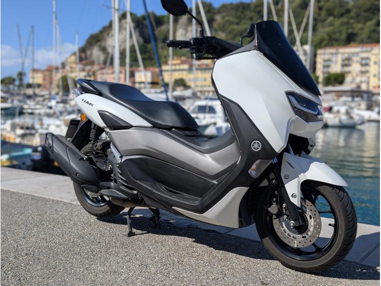 YAMAHA NMAX 125