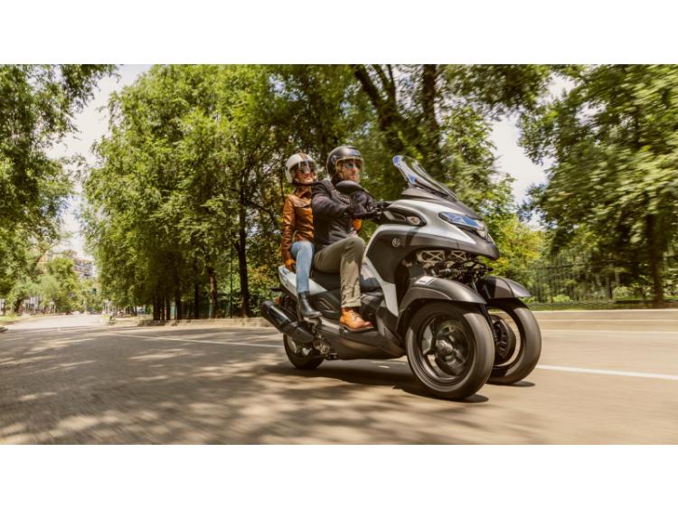 YAMAHA TRICITY 300 (25)