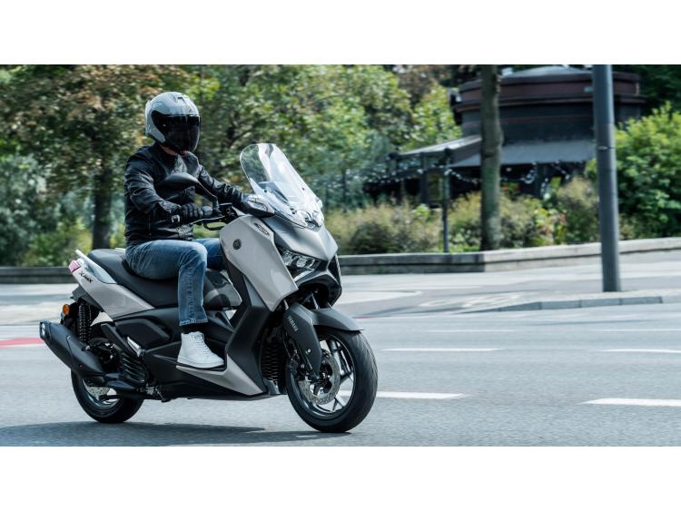 YAMAHA XMAX 125 TECH MAX